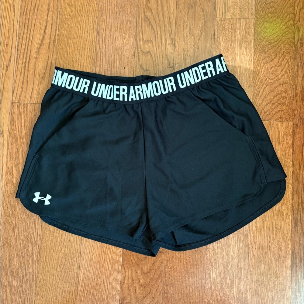 Under Armour Women's Athletic Black Shorts. Loose fit. Size small